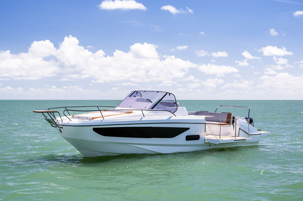 Beneteau Flyer 9 Sundeck de alquiler